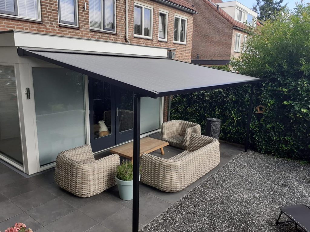 pergola met zonwering