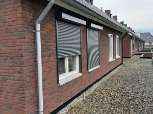 Rolluiken op zonne-energie